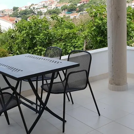 Διαμέρισμα By The Sea Bilo, - 14601 *