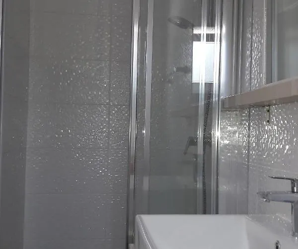 By The Sea Bilo, - 14601 *